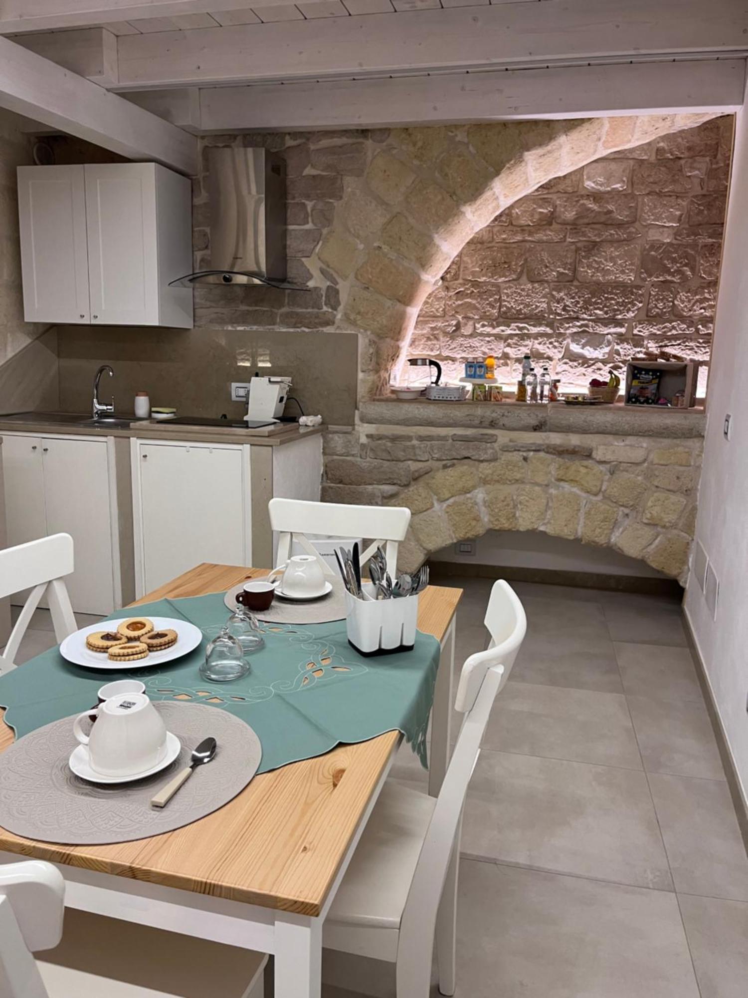 Epoca Suite House تراني المظهر الخارجي الصورة