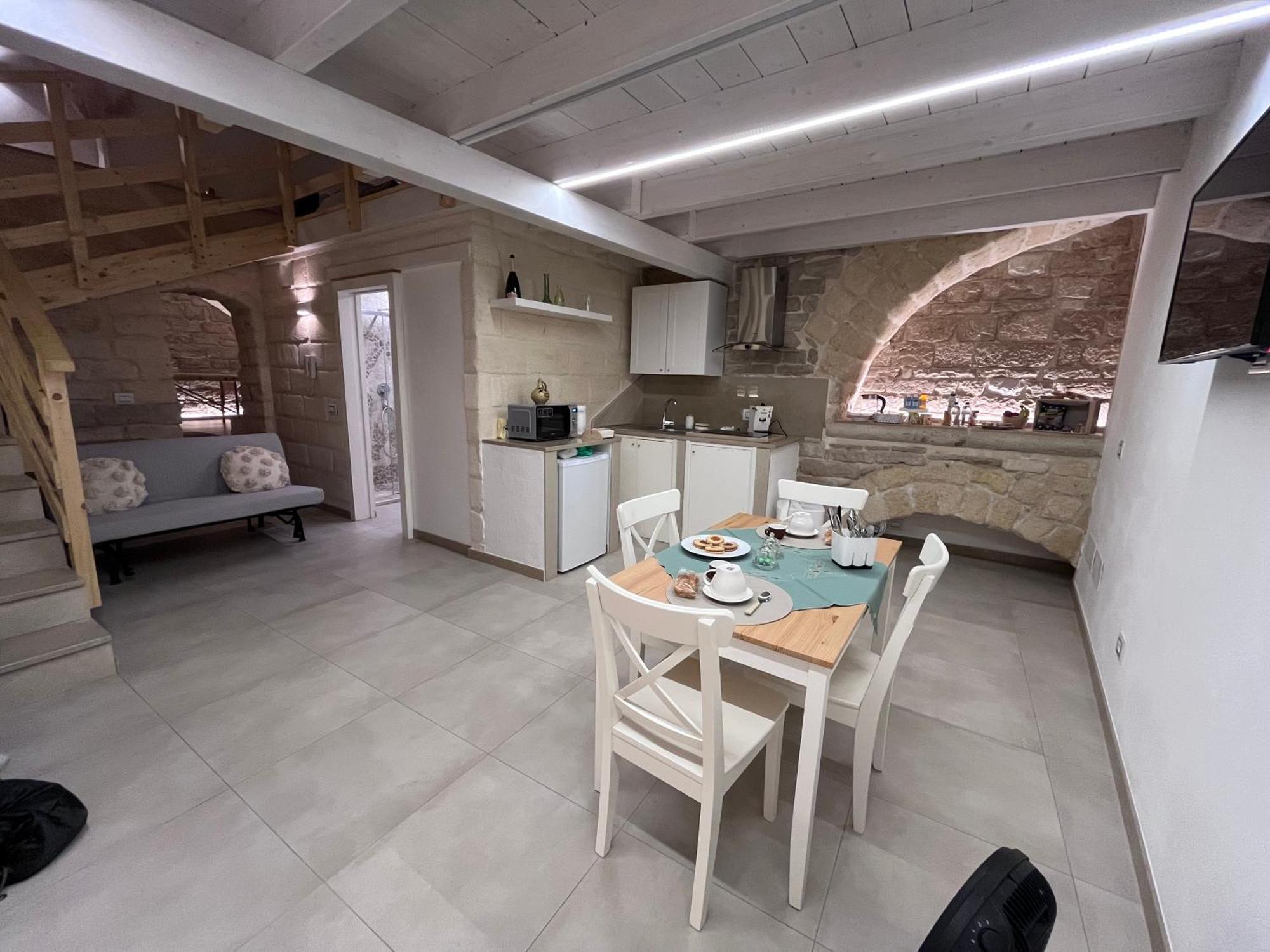 Epoca Suite House تراني المظهر الخارجي الصورة
